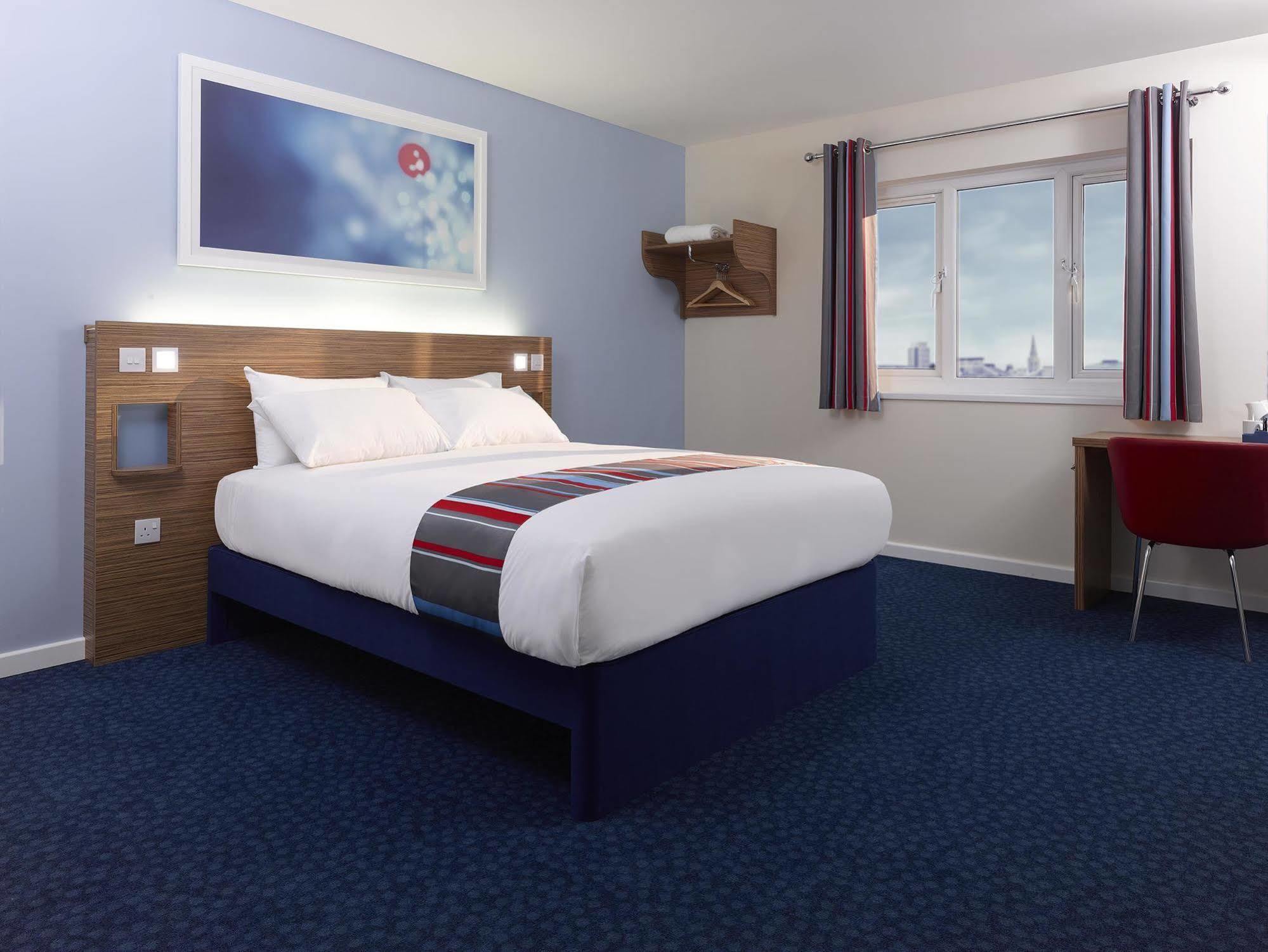 Travelodge London Woolwich Exterior photo